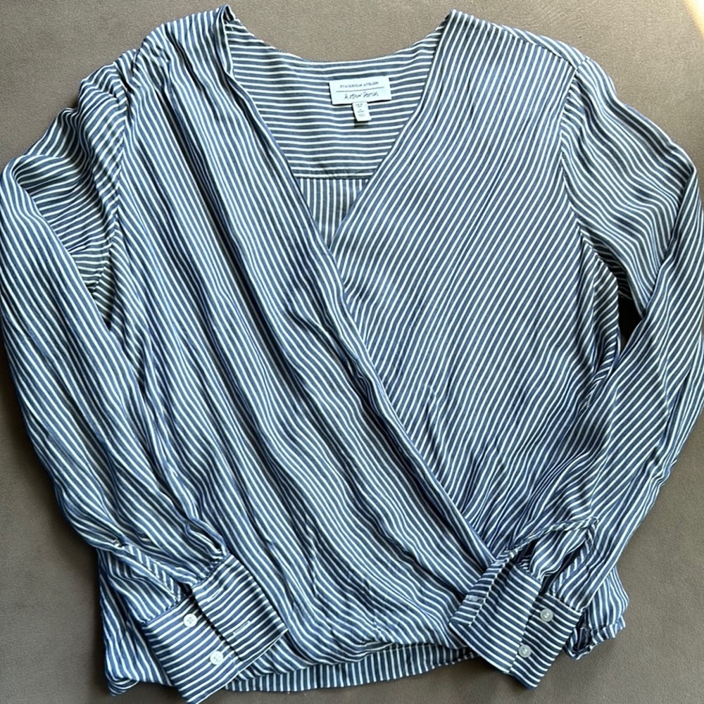 & Other Stories- Sz 8- Wrap Blouse